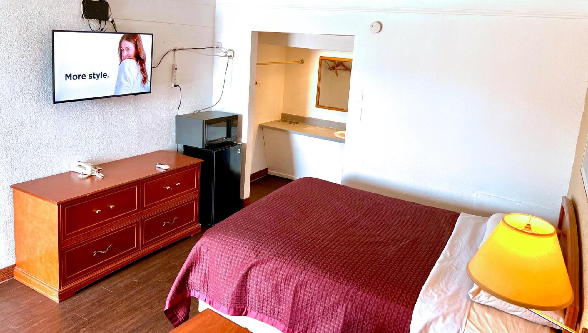 Thunderbird Motel Hillsboro Eksteriør billede