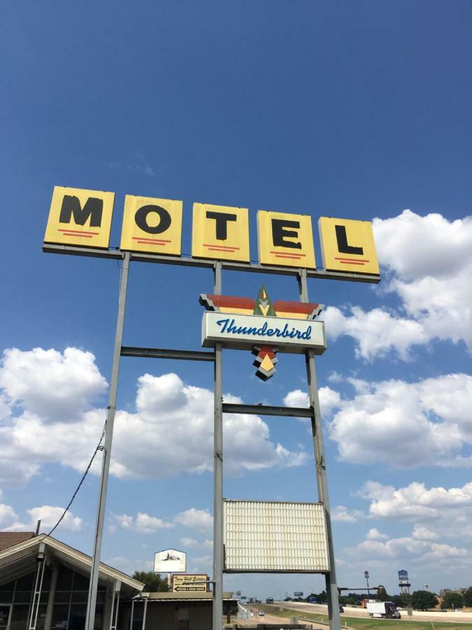 Thunderbird Motel Hillsboro Eksteriør billede